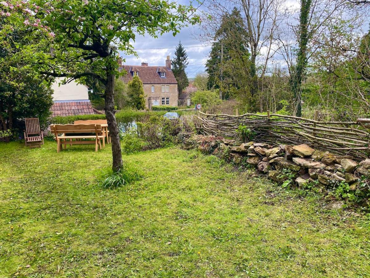 The Explorers Rest - Cottage - Frome Buckland Dinham Exterior foto